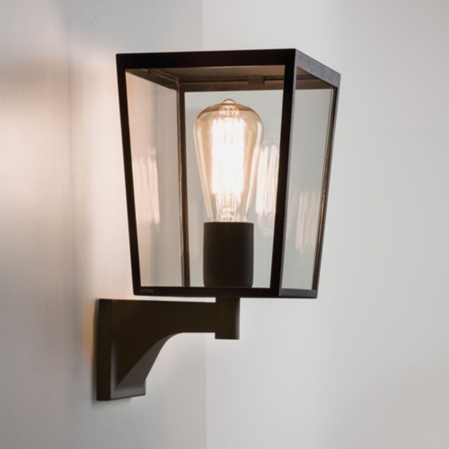 Farringdon outdoor wall light