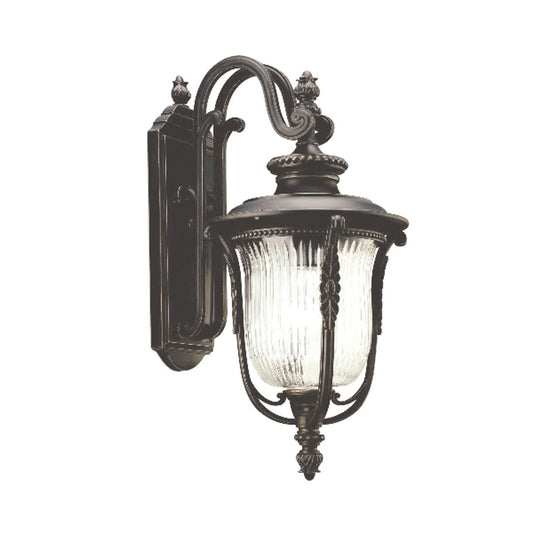 Luverne Medium Wall Lantern