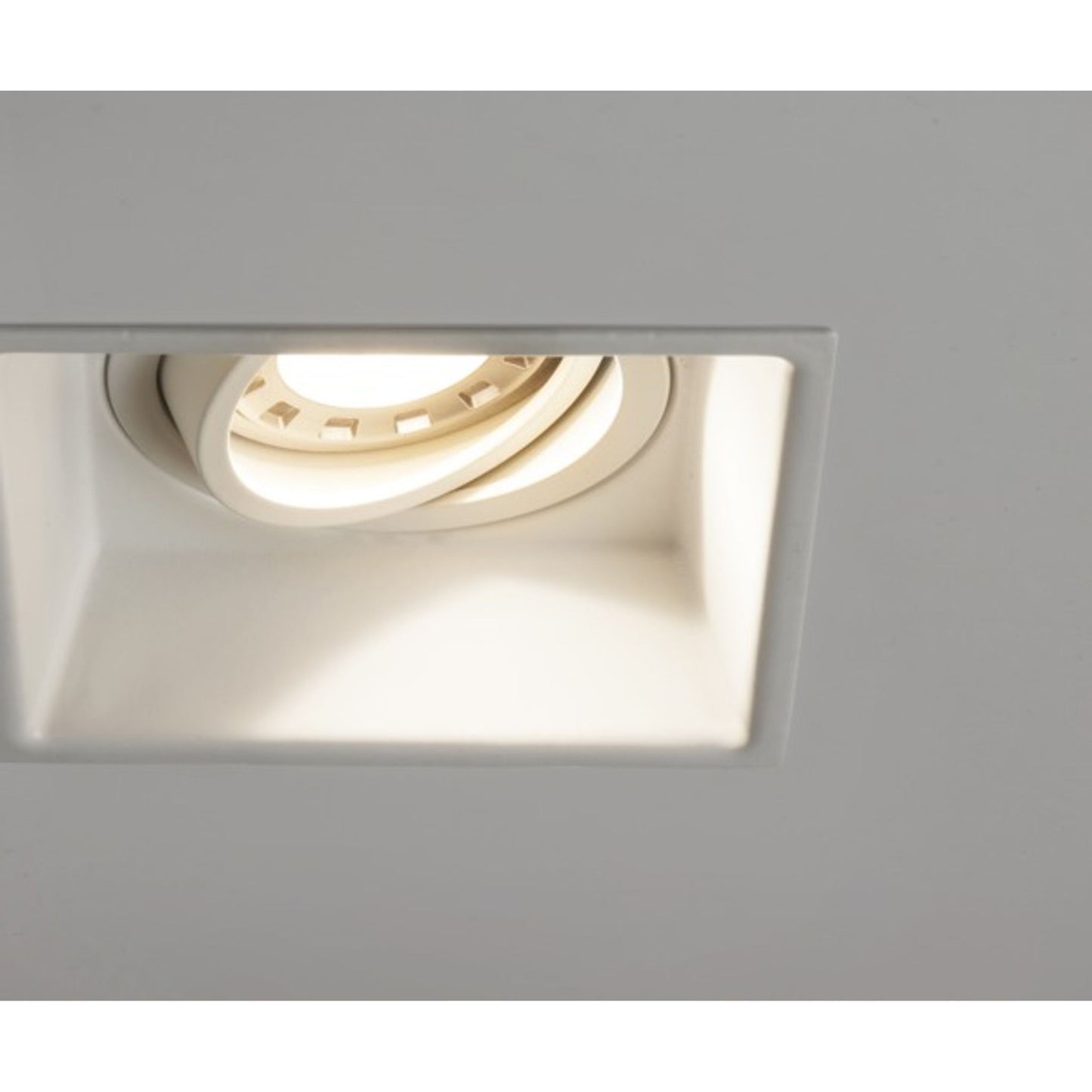 Minima Squre Adjustable Recessed Downlight with Mild Steel