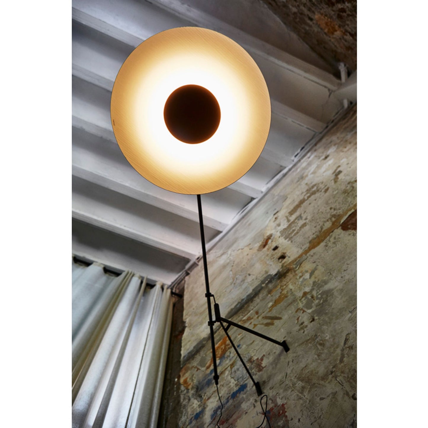 Ginger A XL 42 Plug-in Extra-Large LED Wall Light with Aluminum Dissipater and Metal Stem