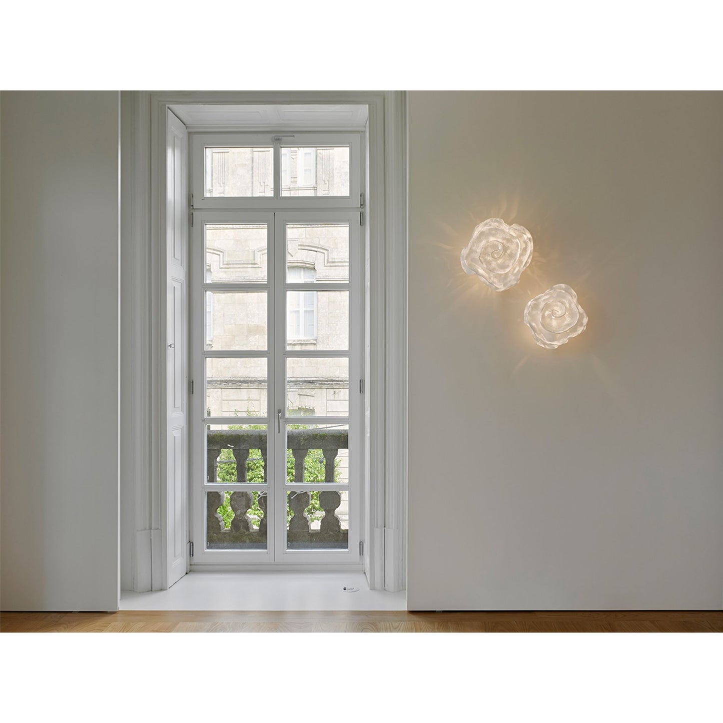 Nevo Stainless Steel Large Wall Light with Unrepeated Organic Rose Shape