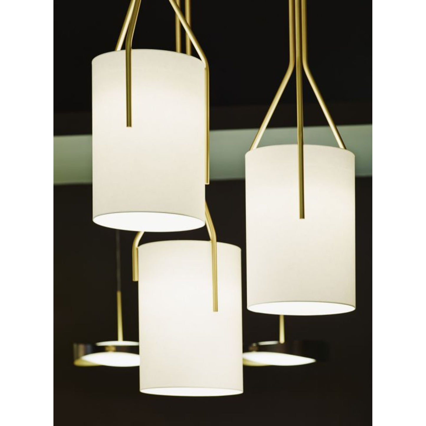 Arborescence Pendant with Three Claw enclosed Drop Paper Lampshade