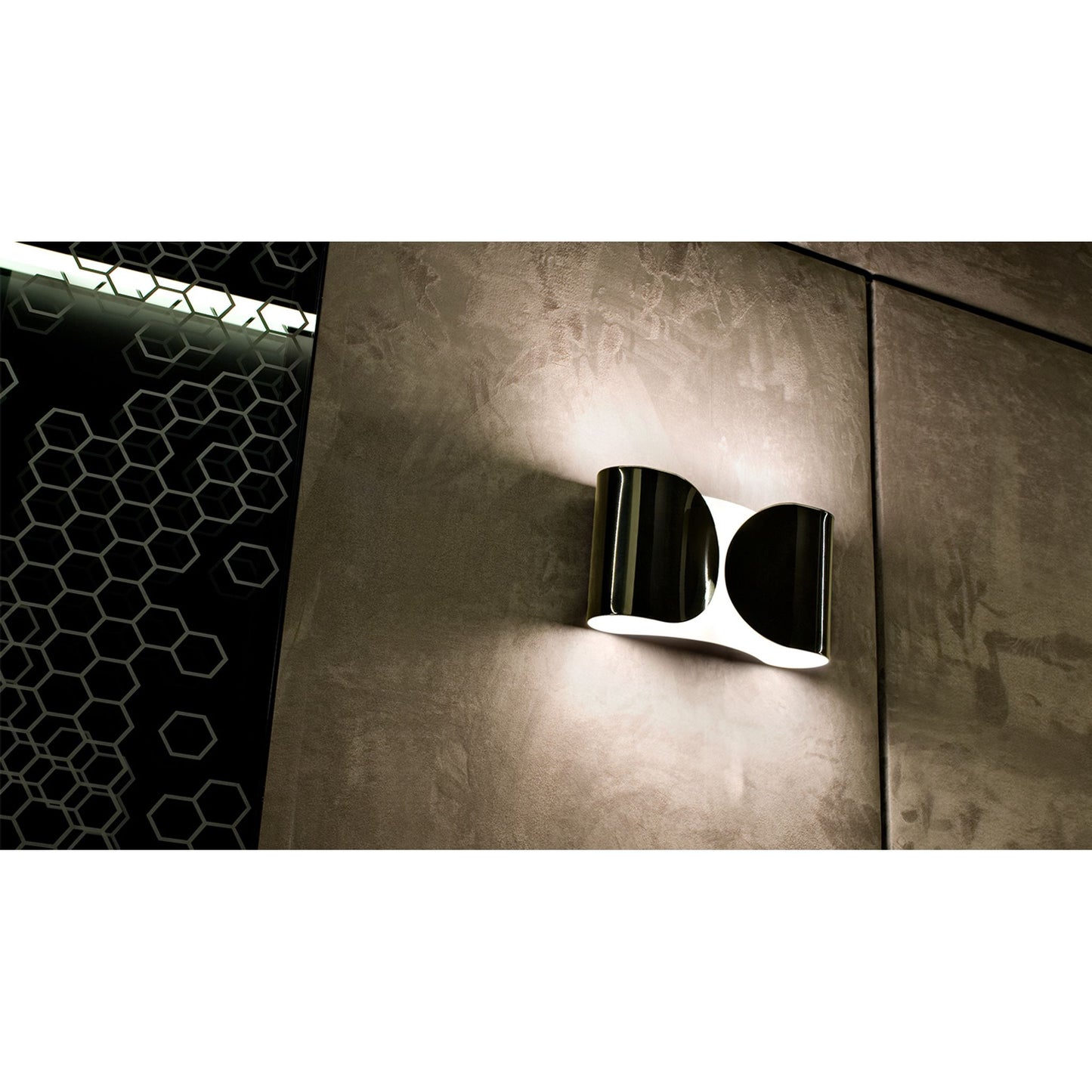 Foglio Up & Down LED Wall Light with Organic Curved Shaped Steel