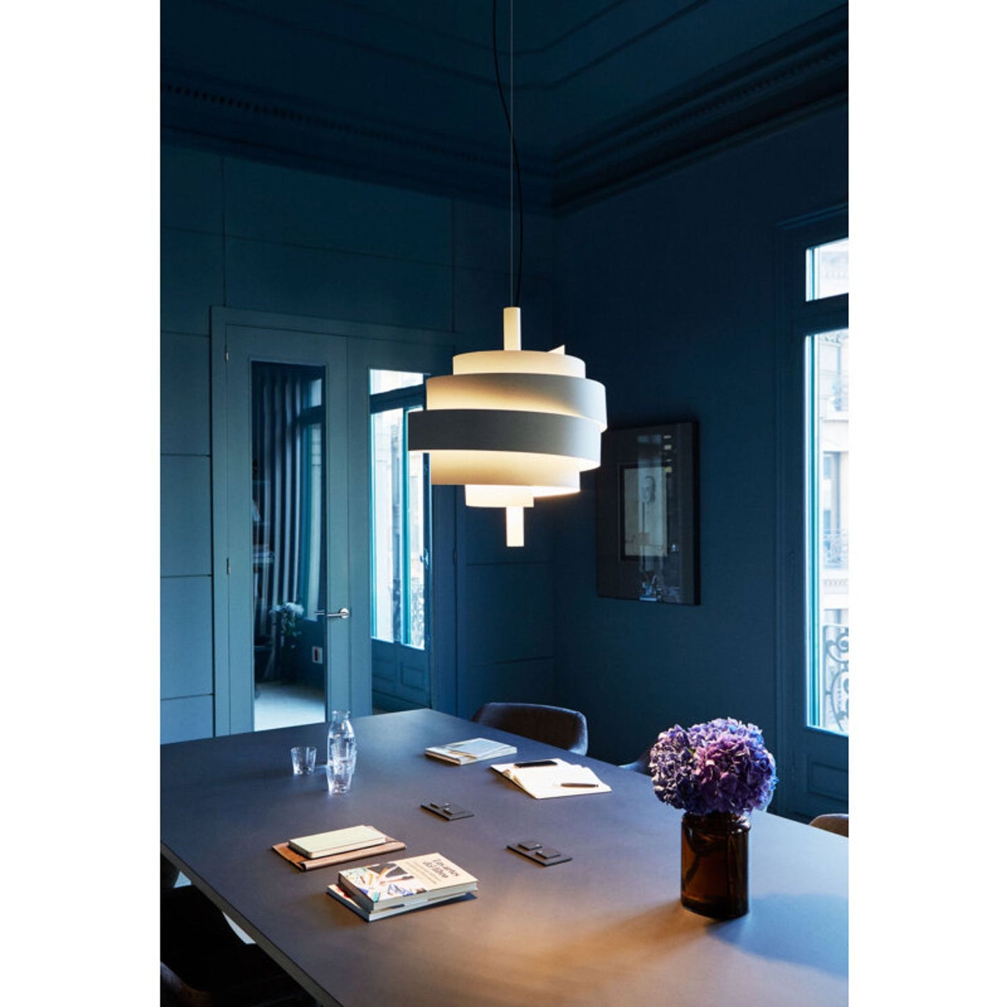 Piola LED Pendant with Laminated Band