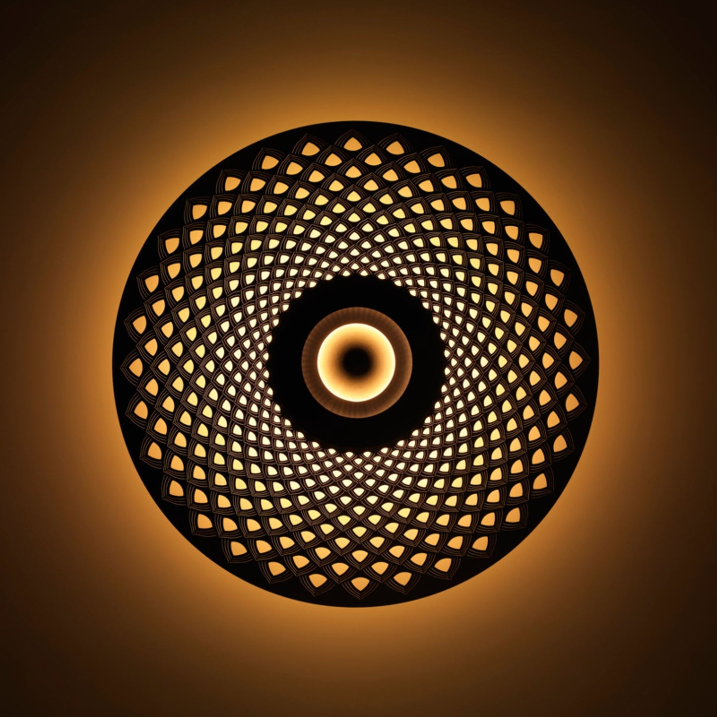 Earth Mandala LED Wall Light with Disc Shaped Metal