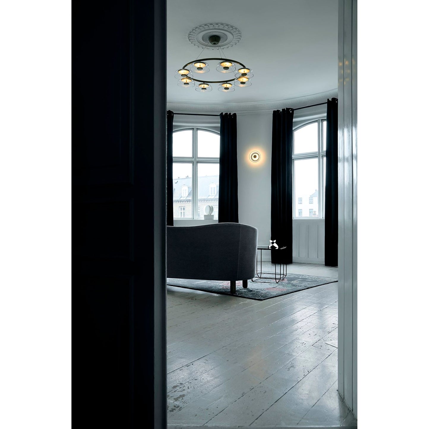 Blossi 8 Eight-Light Clear Glass LED Pendant with Nordic Gold Metal