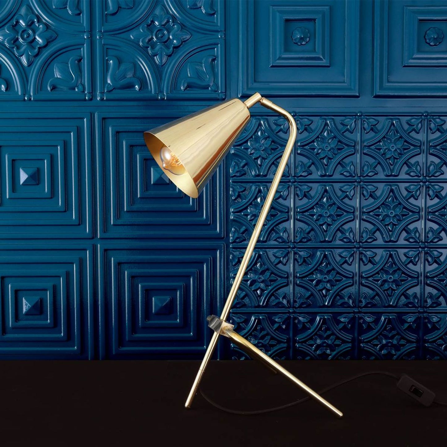 Astana Adjustable Table Lamp