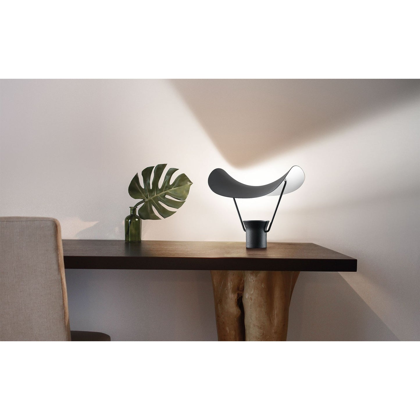 Vollee TL LED Table Lamp