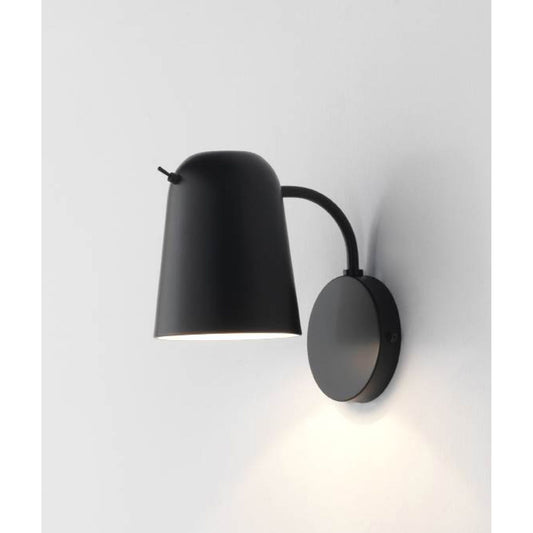 Dobi Wall Light