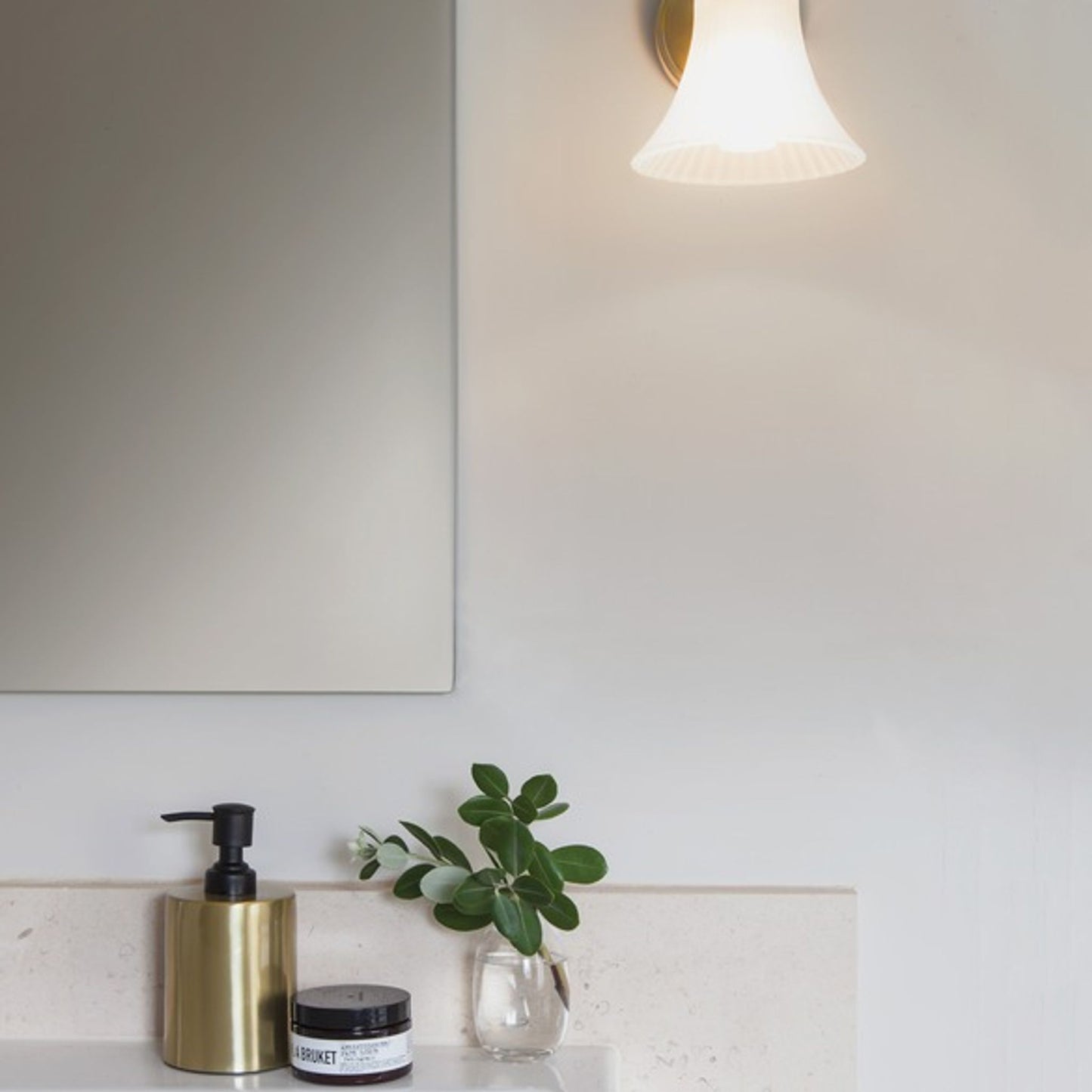 Nena Wall Light