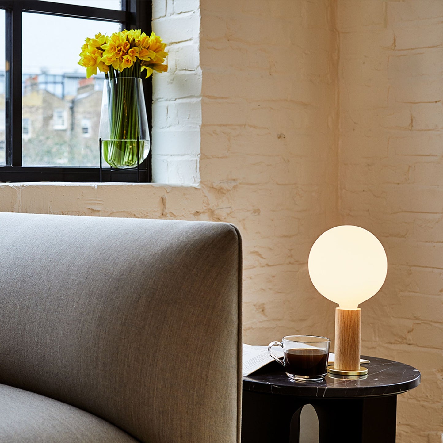 Table Lamp with Sphere IV Bulb