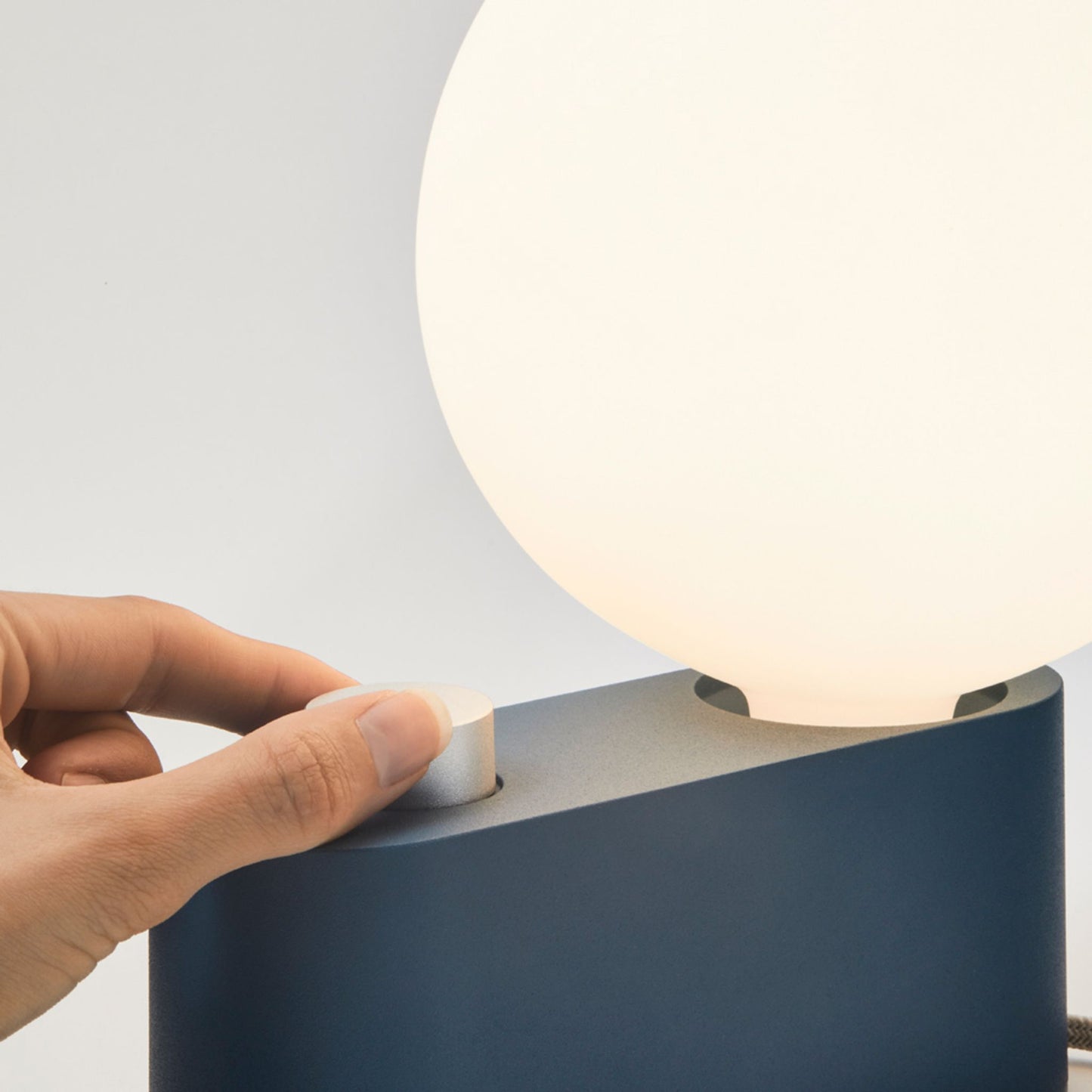 Alumina Table Lamp with Sphere IV