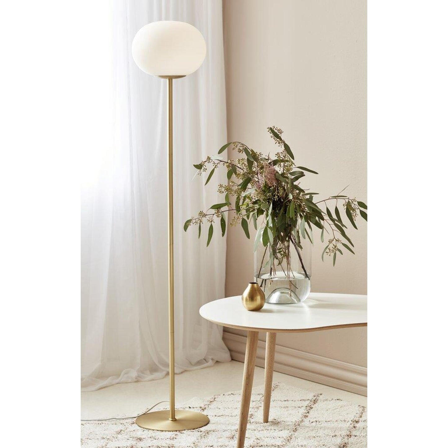 Alton LED Floor Lamp