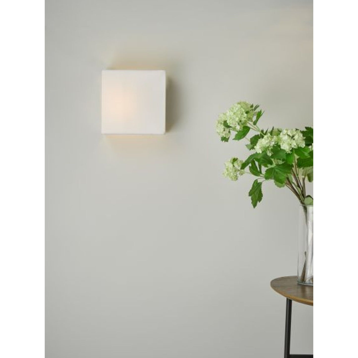 Urmi Wall Light