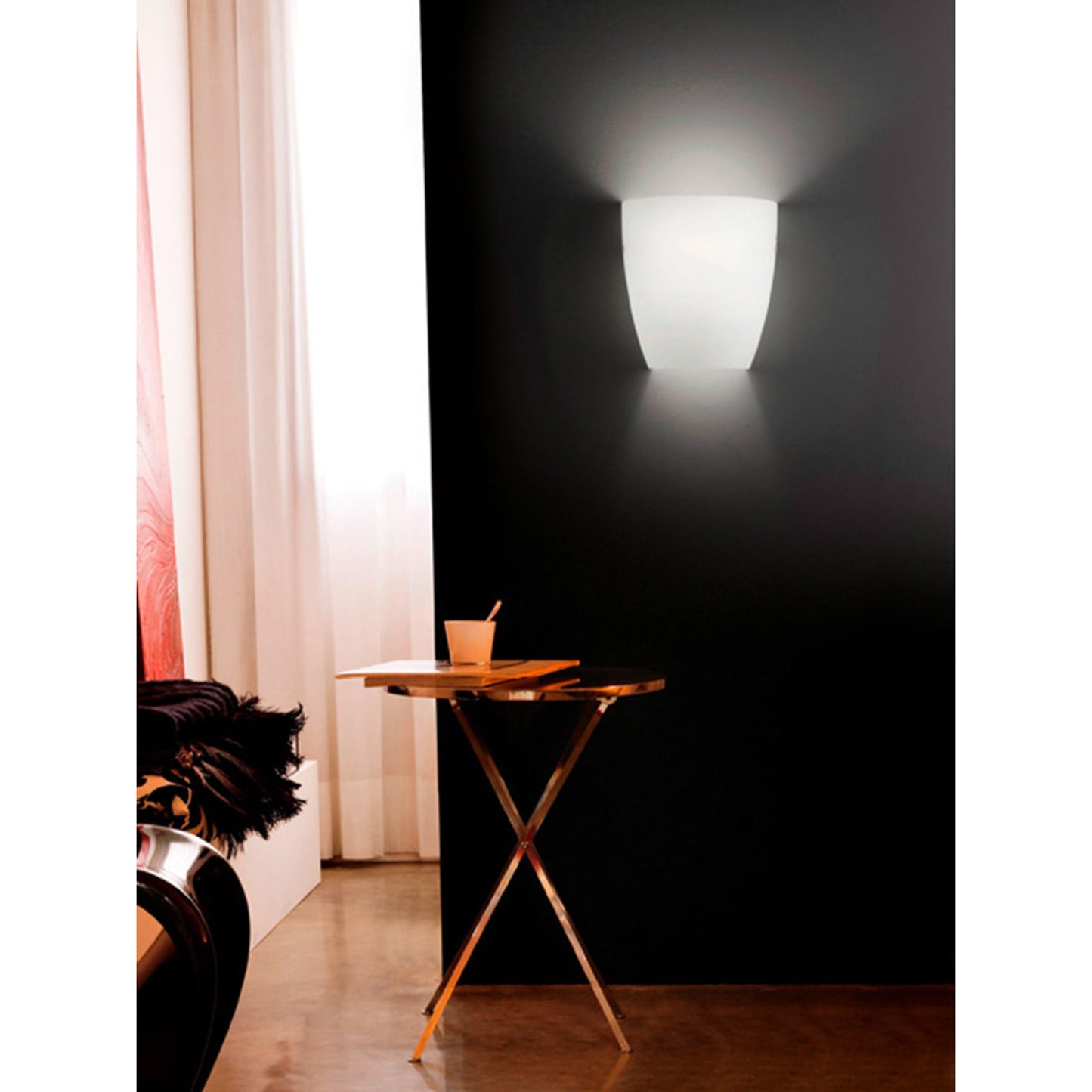 Dafne AP Glossy Wall Light