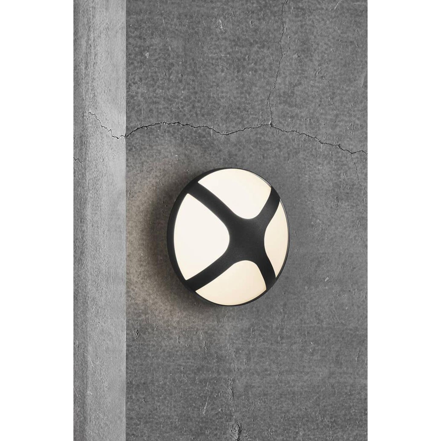 Cross 20 Outdoor Wall Light