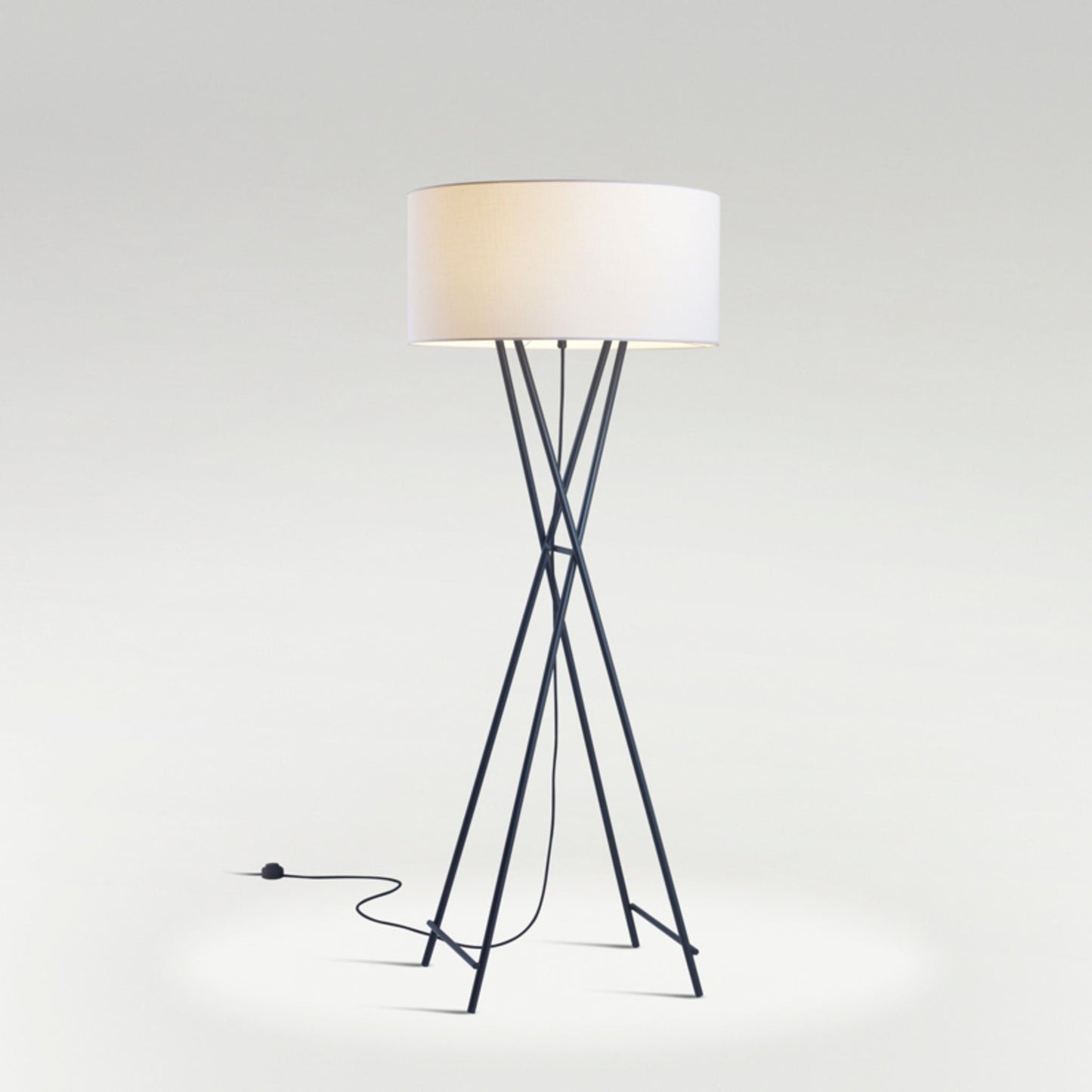 Cala Metal P145 Floor Lamp Black