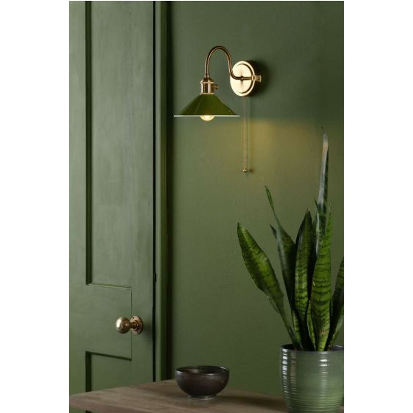 Hadano Single Wall Light Brass