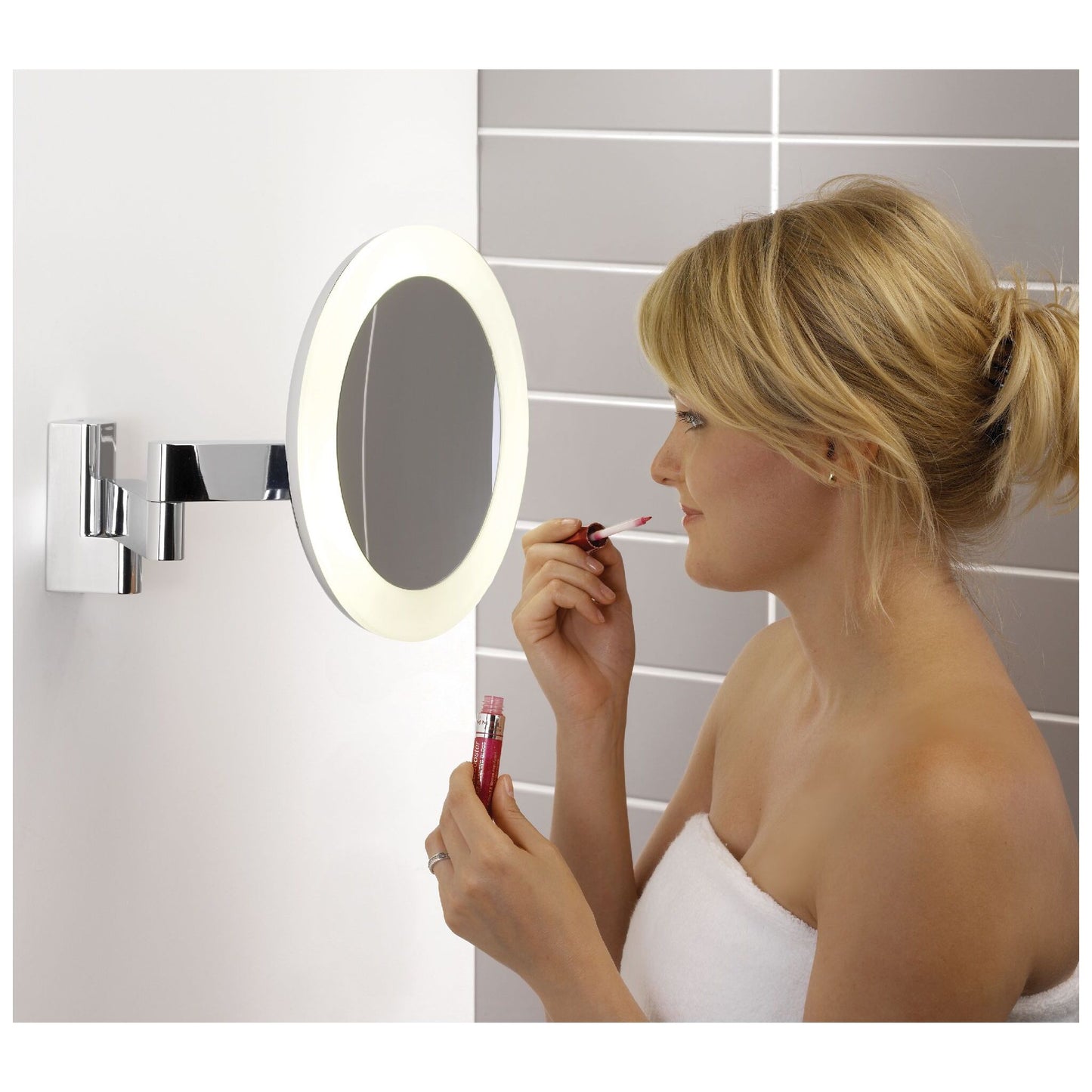 Niimi Round Bathroom Swing Arm Bathroom Mirror