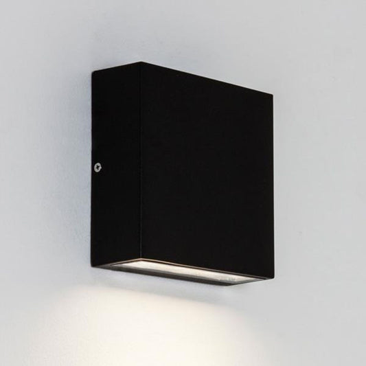 Elis Single LED Wall Light