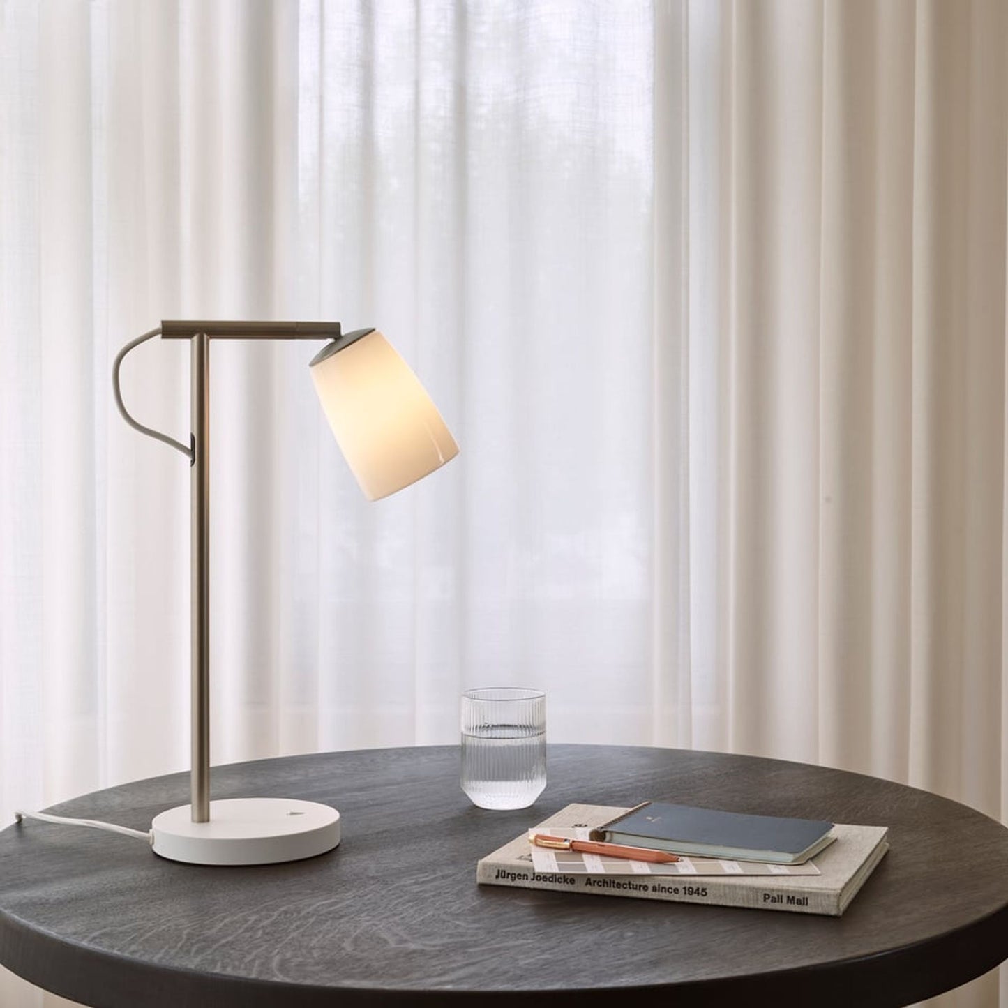 Carlton Desk Lamp in Matt White