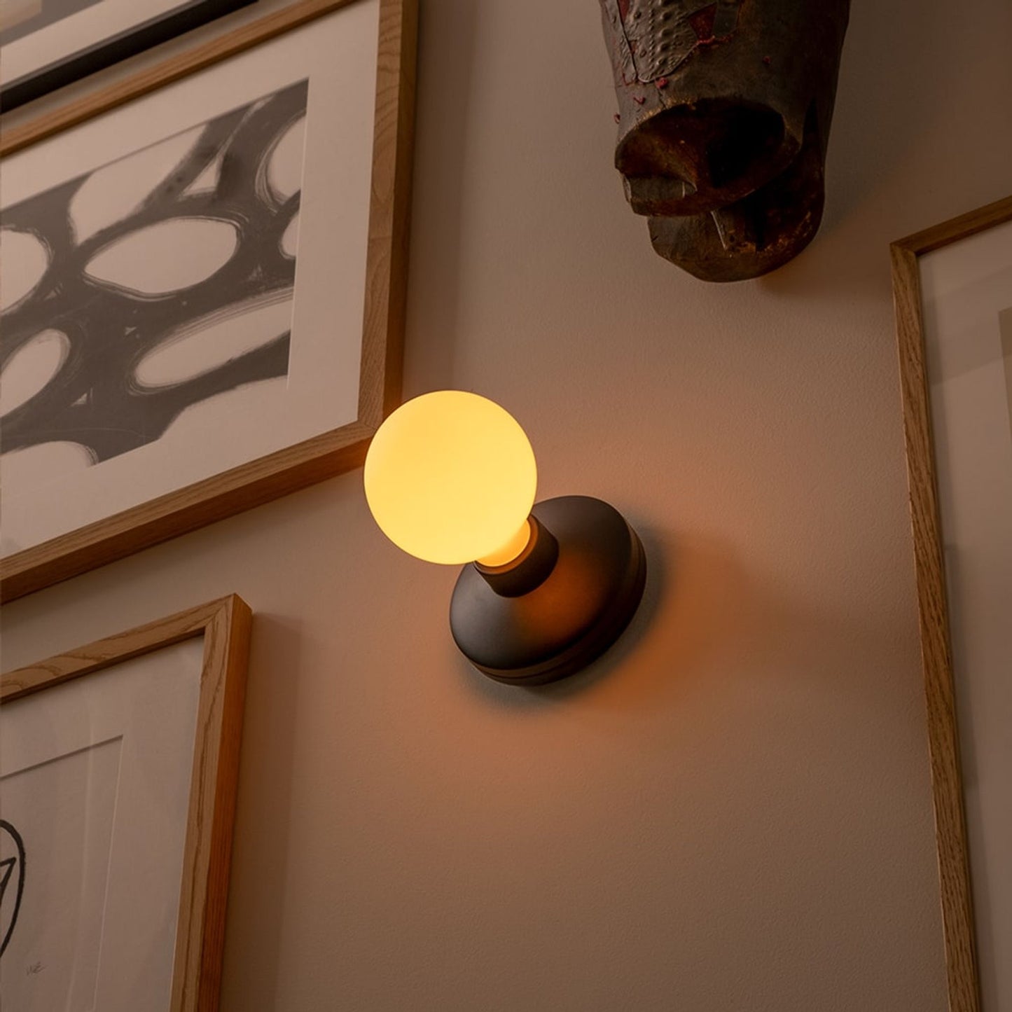 Bee Wall Light