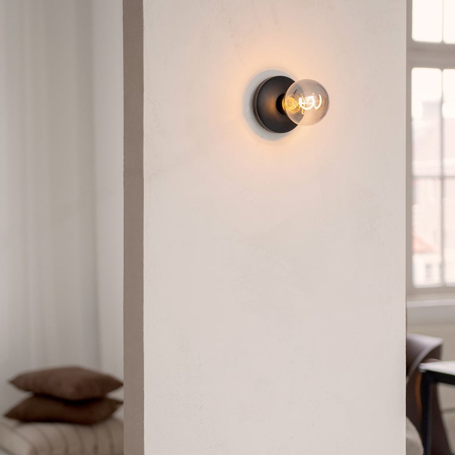 Bee Wall Light