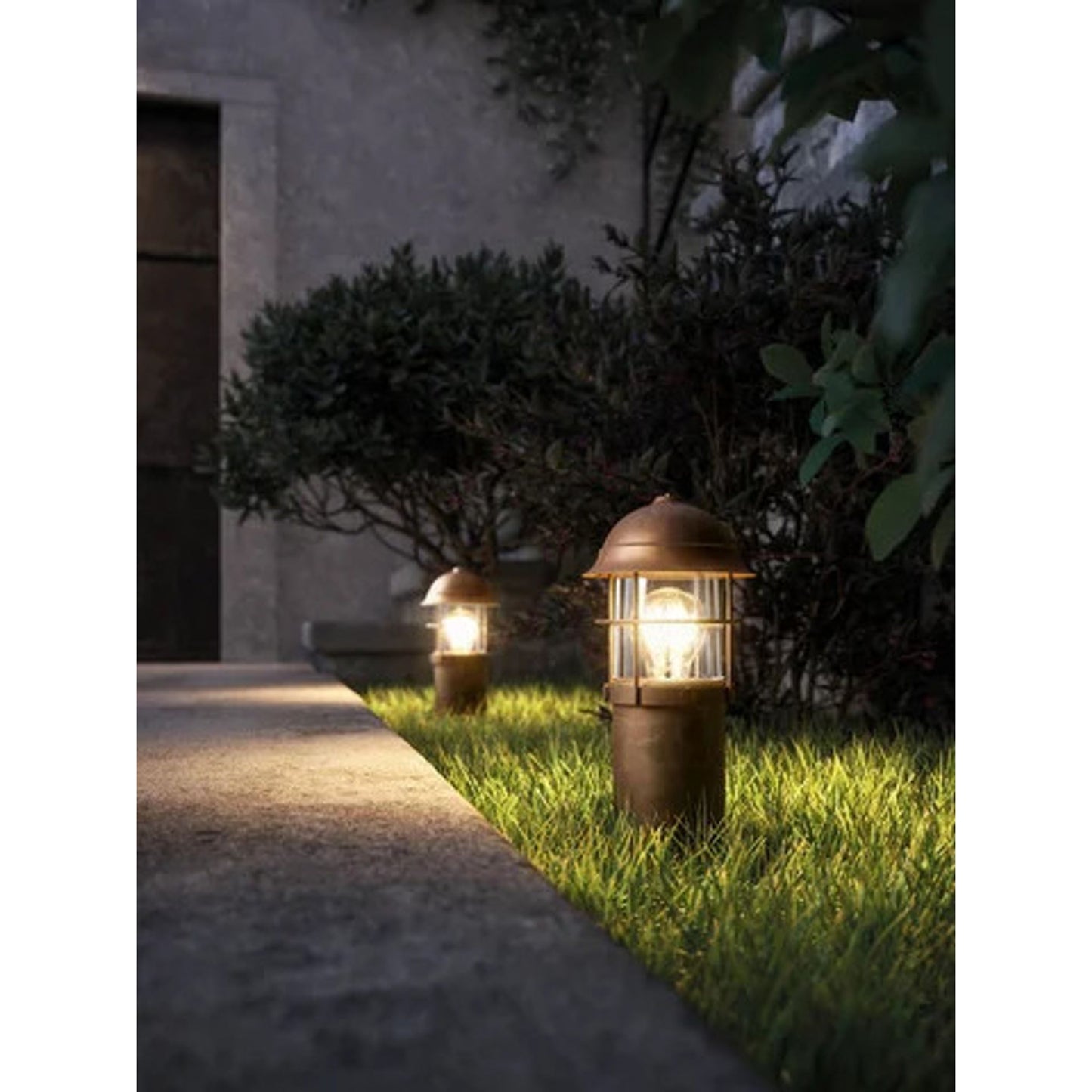 Garden Exterior Bollard in Antique Brass