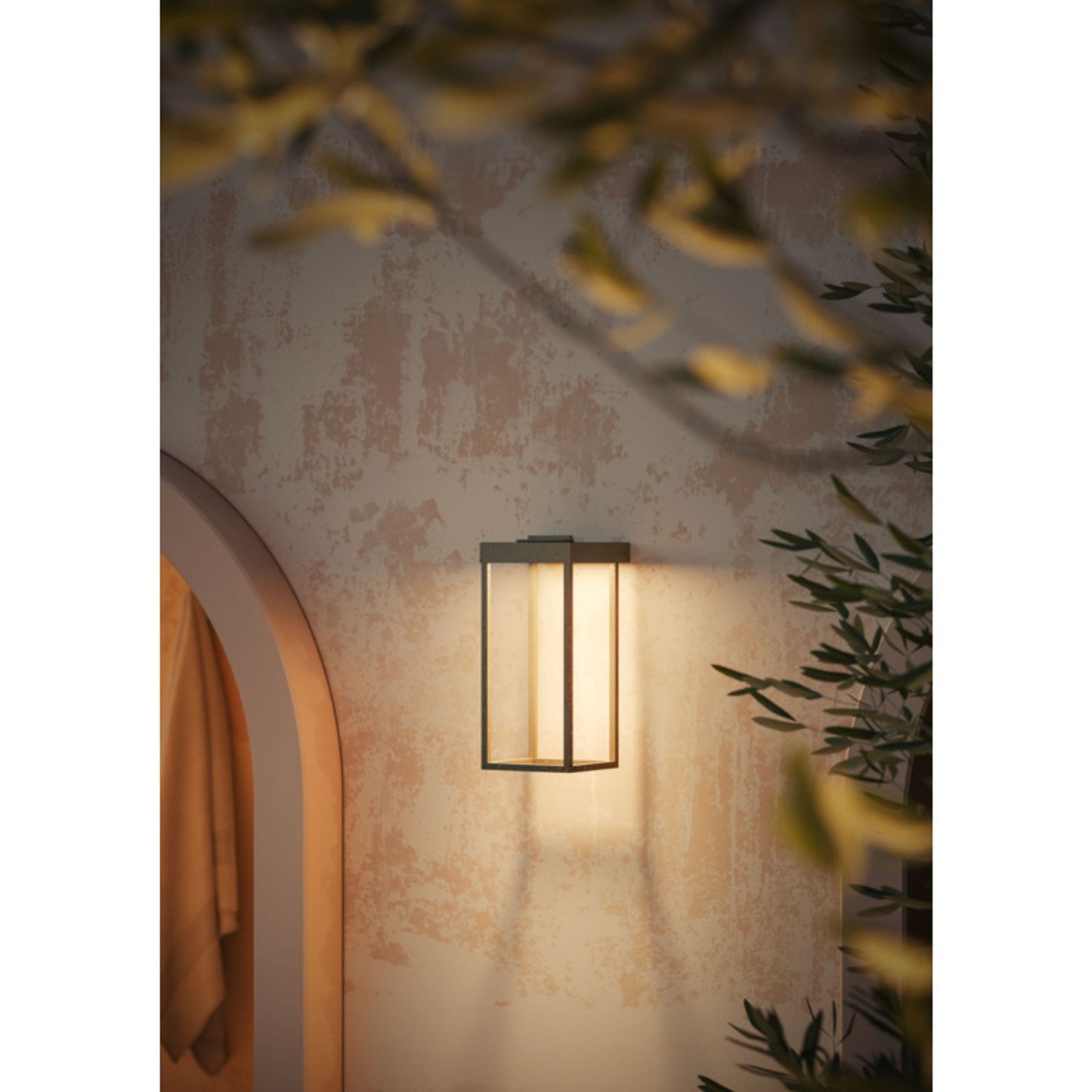 Lanterne Slim Outdoor Wall Light in Antique Brass