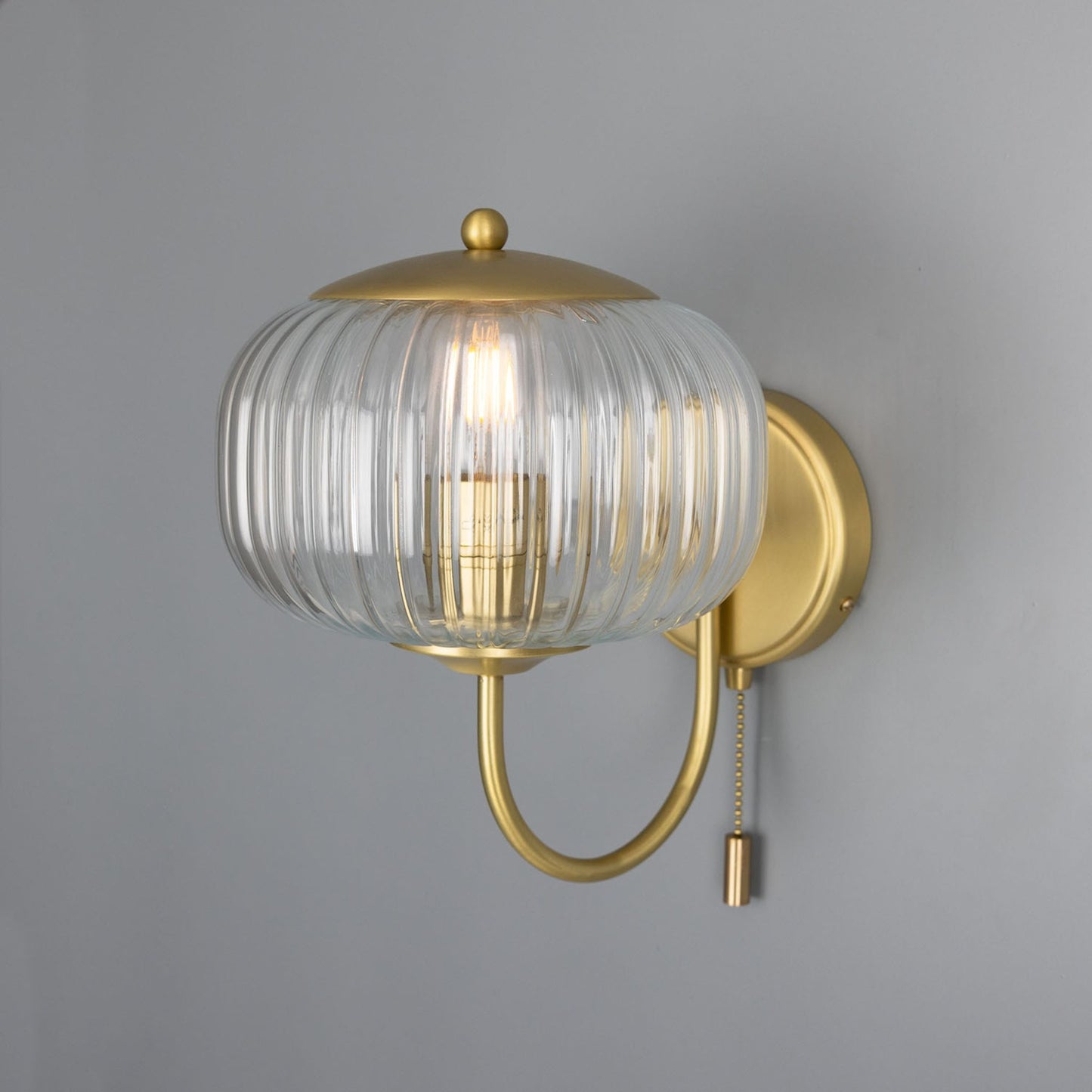 Nehir Reeded Glass Wall Light with Pull Switch