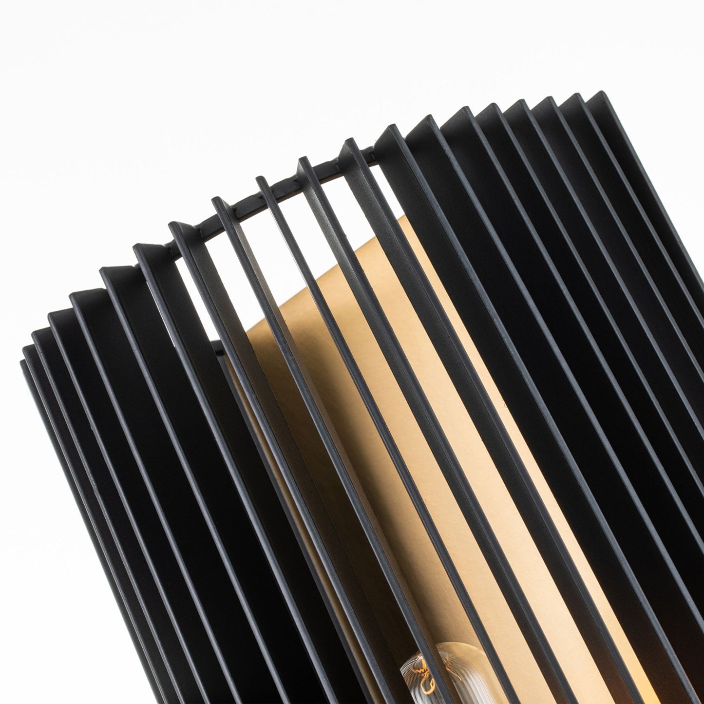 Linara 1-Light Wall Light in Black & Natural Brass