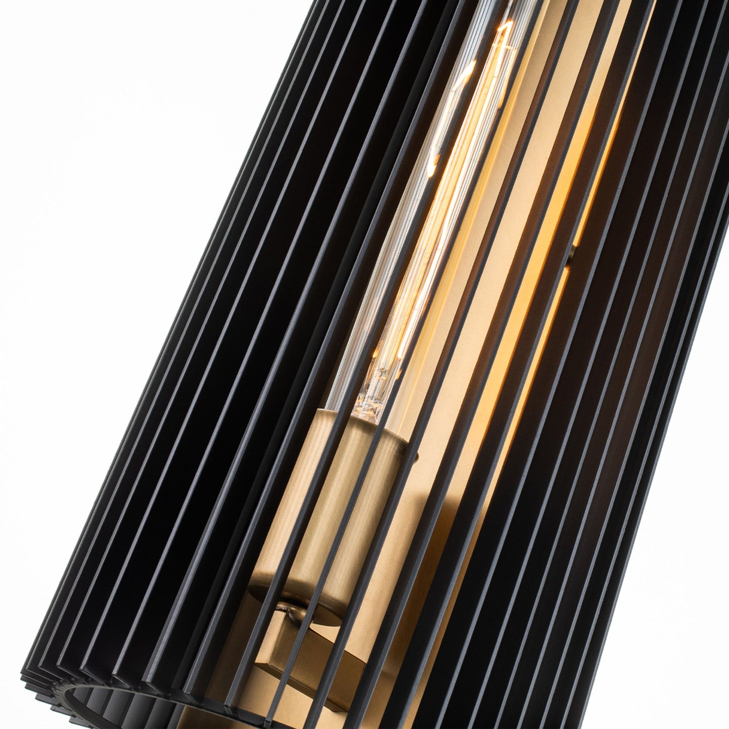 Linara 1-Light Wall Light in Black & Natural Brass